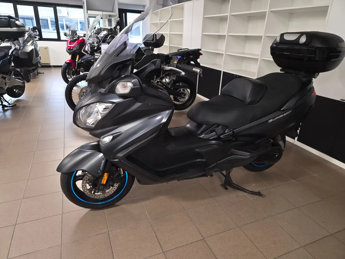 Suzuki Burgman 650 EXECUTIVE Nero - 1