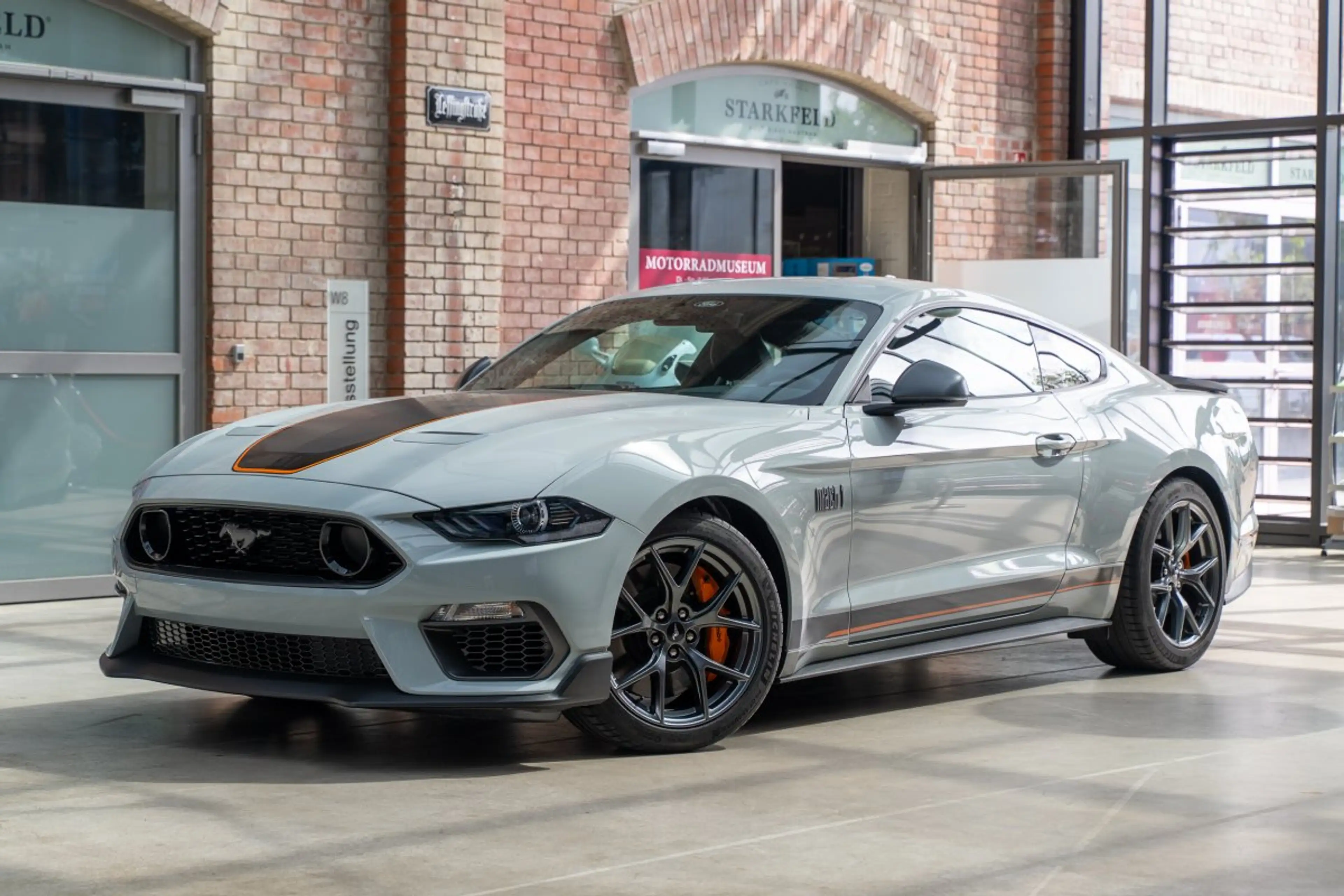 Ford Mustang MACH1 5.0 V8 1.Hand/Styling-Paket/Y-Speichen — photo 4