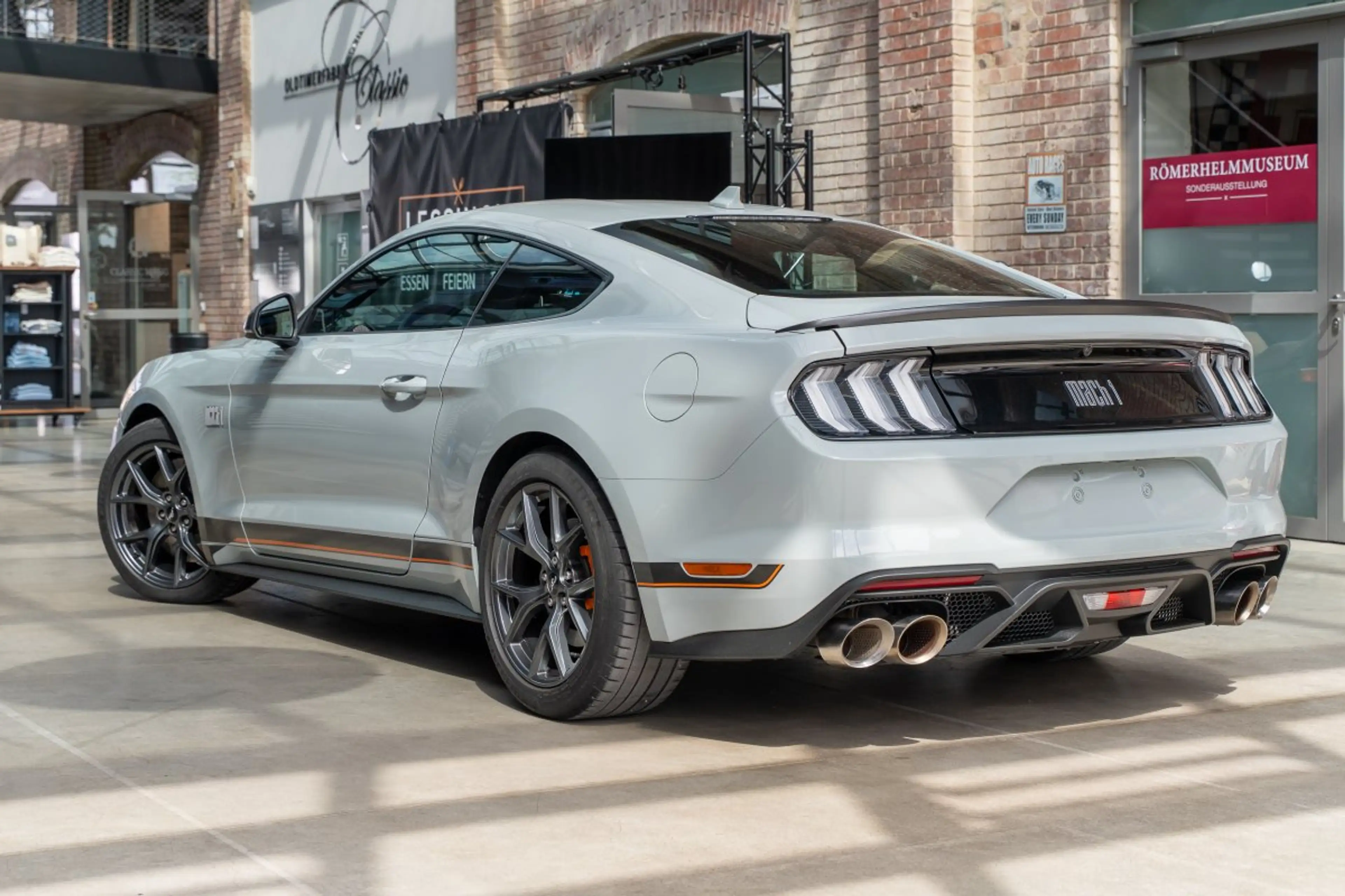 Ford Mustang MACH1 5.0 V8 1.Hand/Styling-Paket/Y-Speichen — photo 5