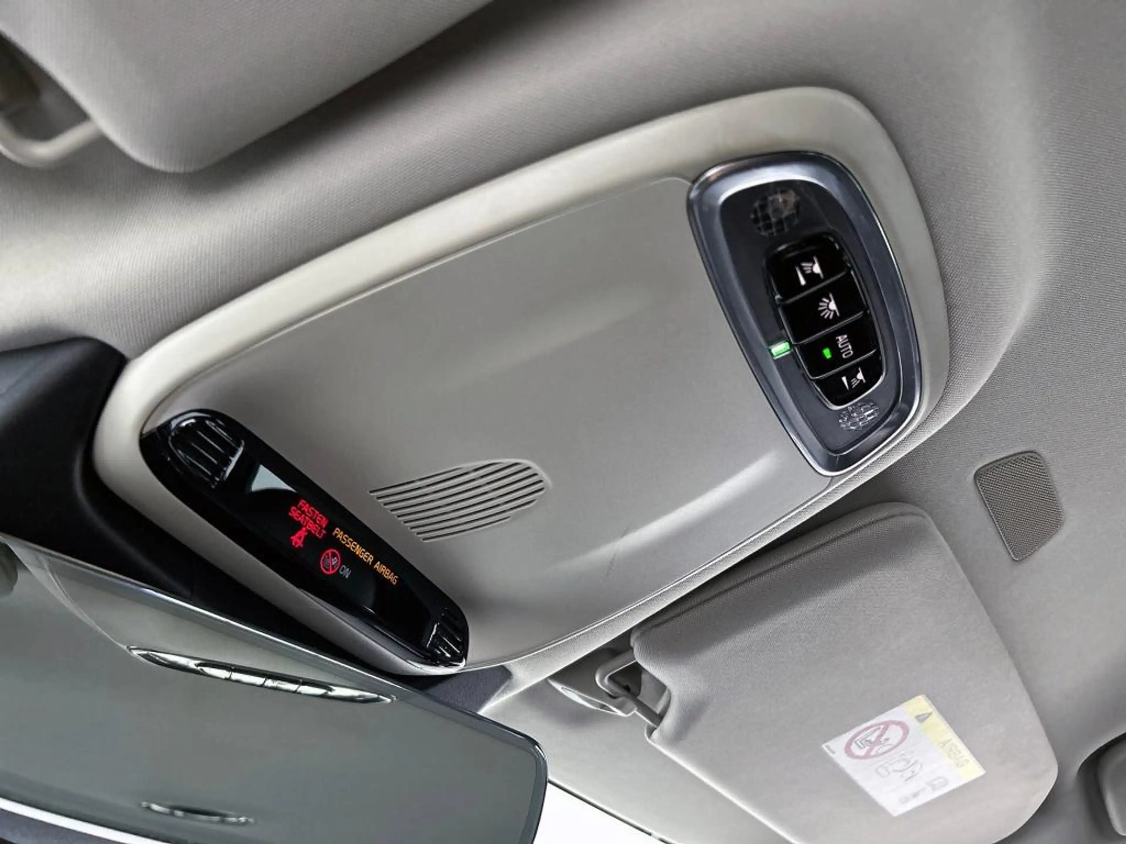 Volvo V90 2.0 T5 Momentum — photo 12