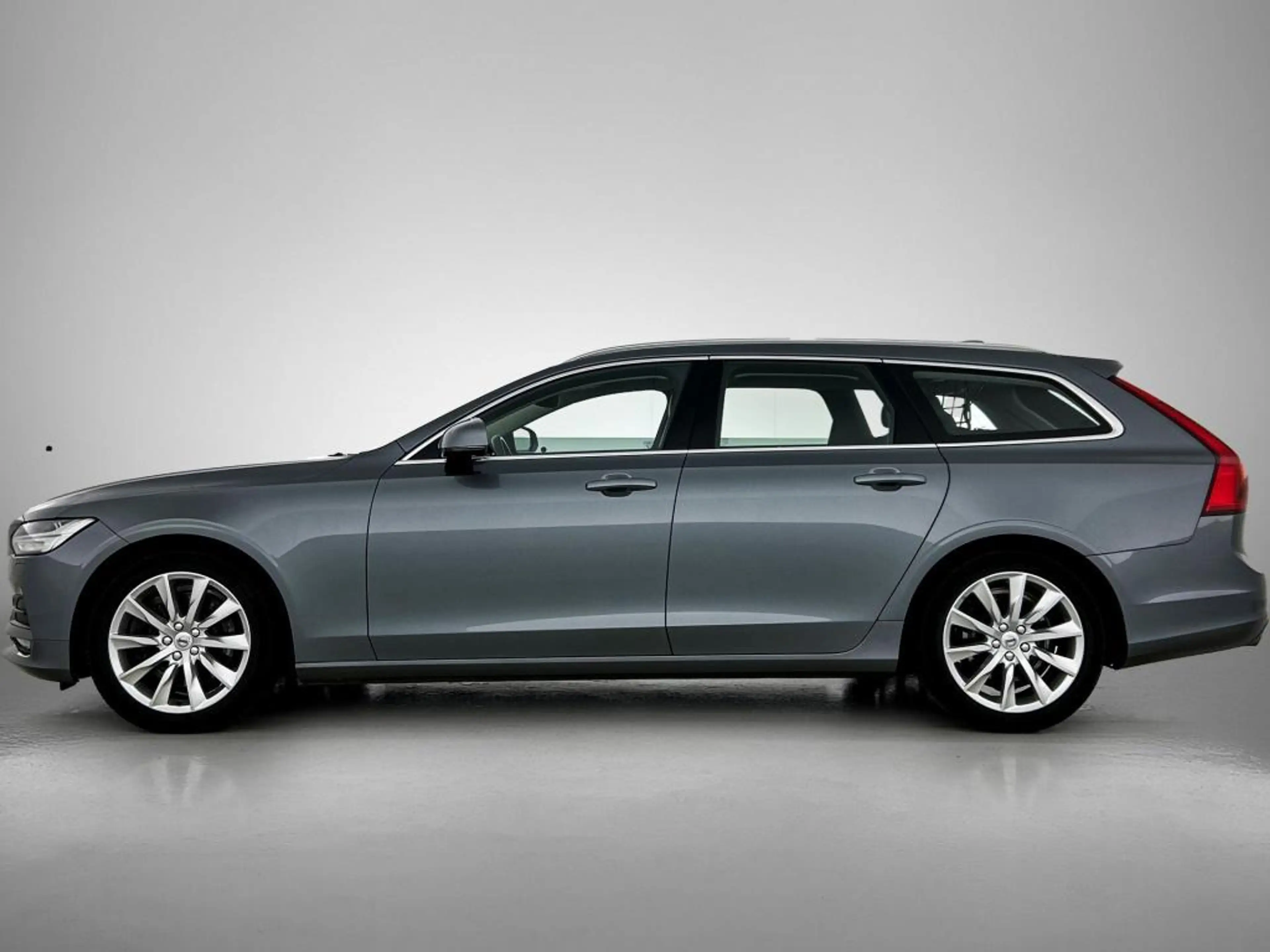 Volvo V90 2.0 T5 Momentum — photo 2