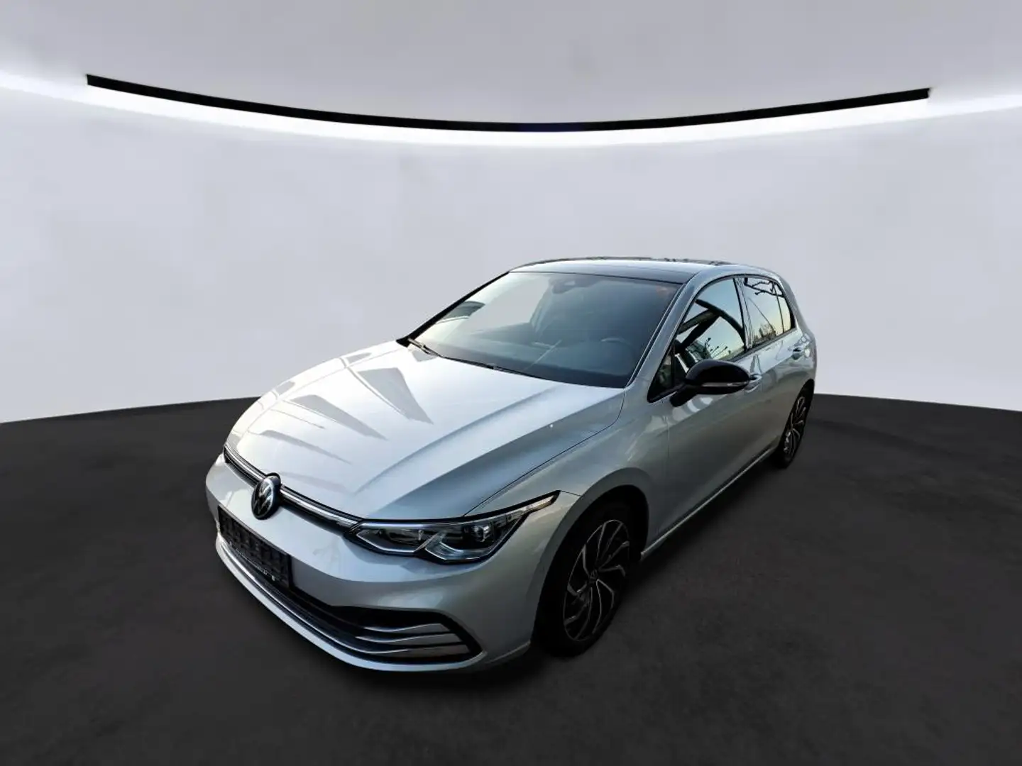 Volkswagen Golf Active 1.5 eTSI DSG NAVI PANORAMA AHK IQ LIGHT KAMERA ALU APS SITZHEIZUNG CLIMATRONIC Silber - 1