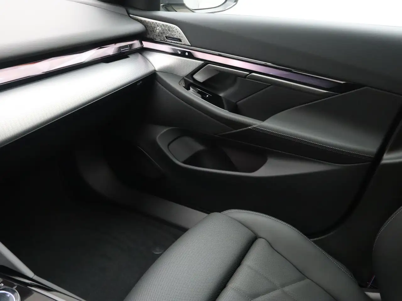 BMW i5 2026 — фото 15