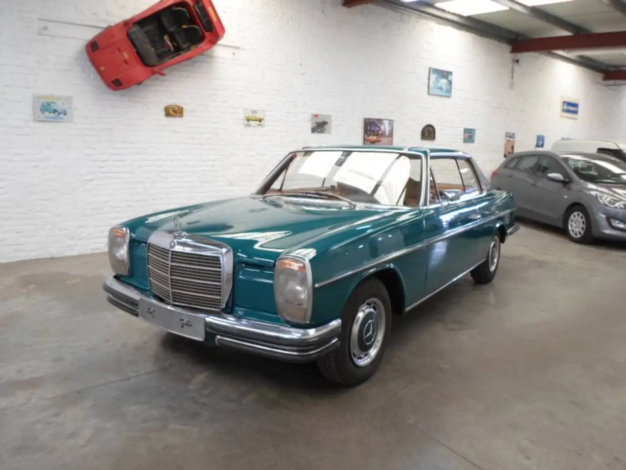 Mercedes-Benz 250 W114 250 CE coupé, foto 1