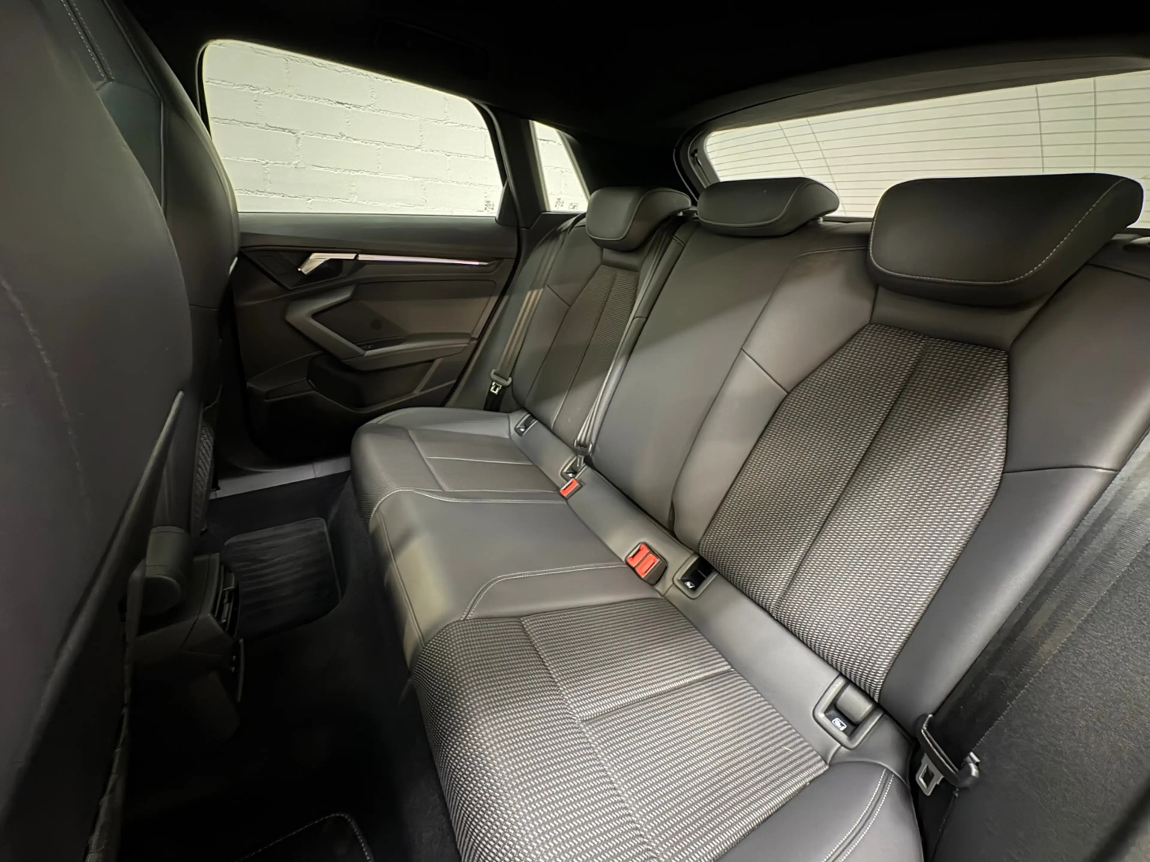 Audi S3 quattro 2.0 TFSI Sportback — photo 10
