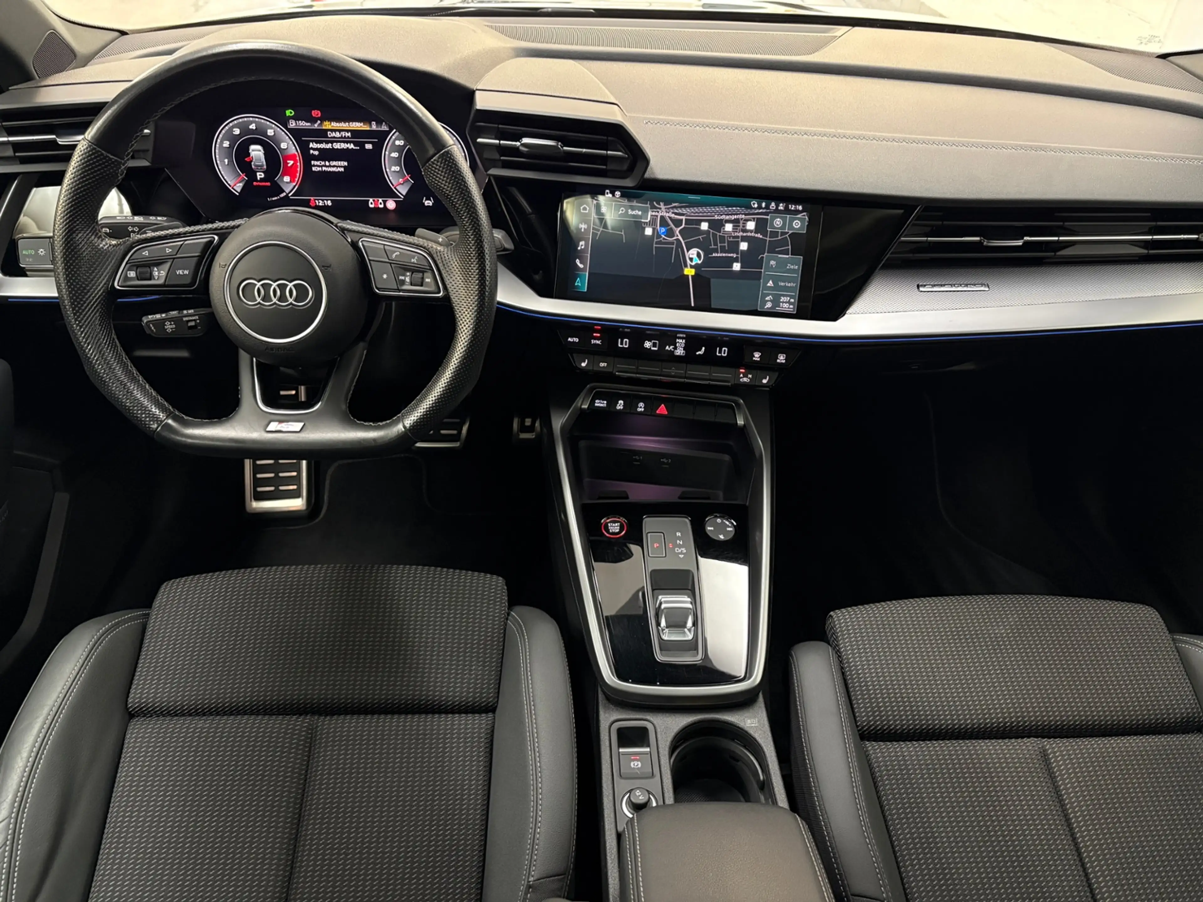 Audi S3 quattro 2.0 TFSI Sportback — photo 12