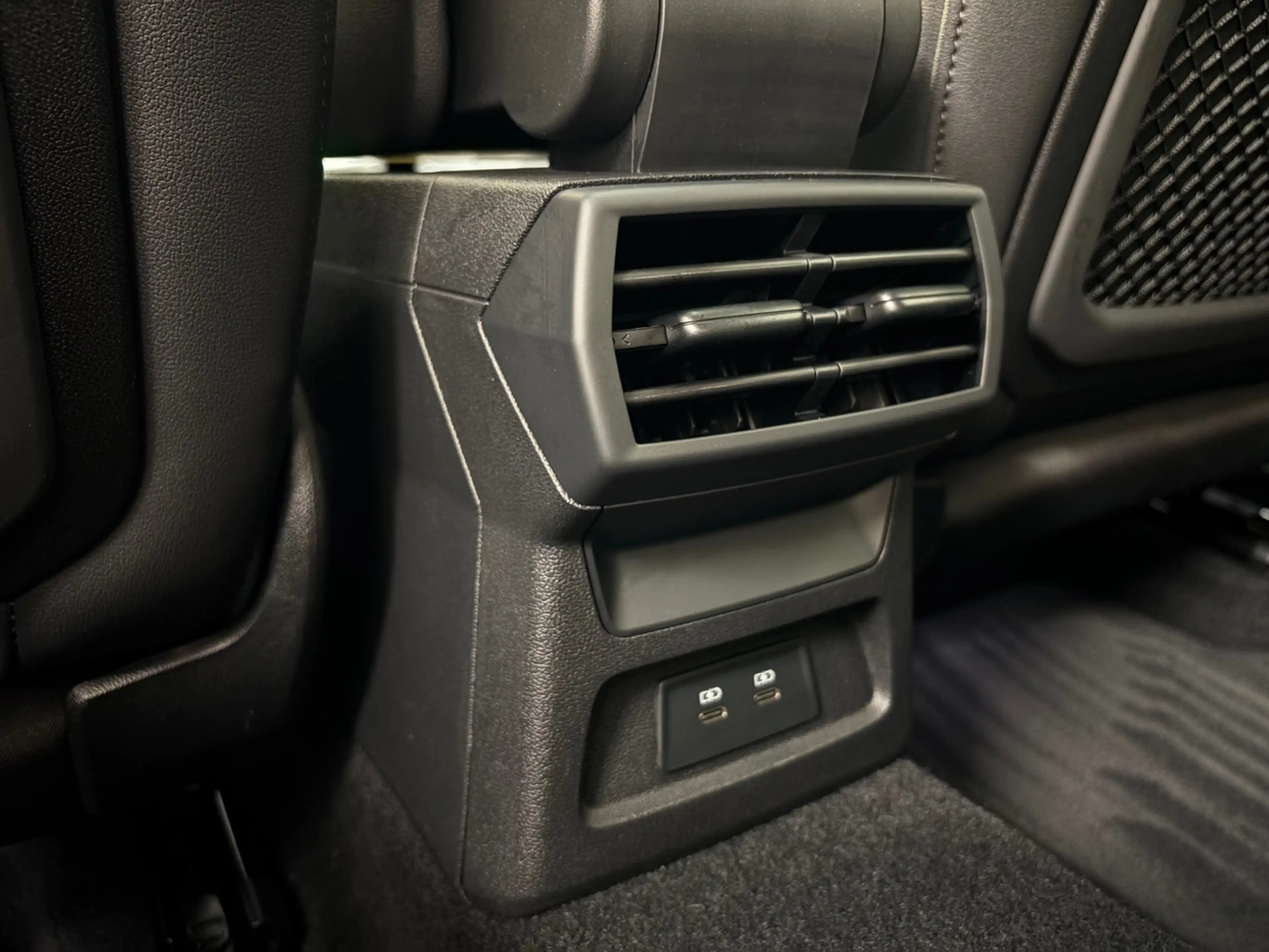 Audi S3 quattro 2.0 TFSI Sportback — photo 11