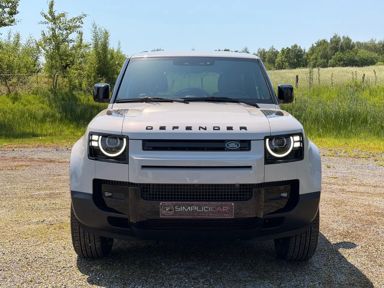 Land Rover Defender 2026