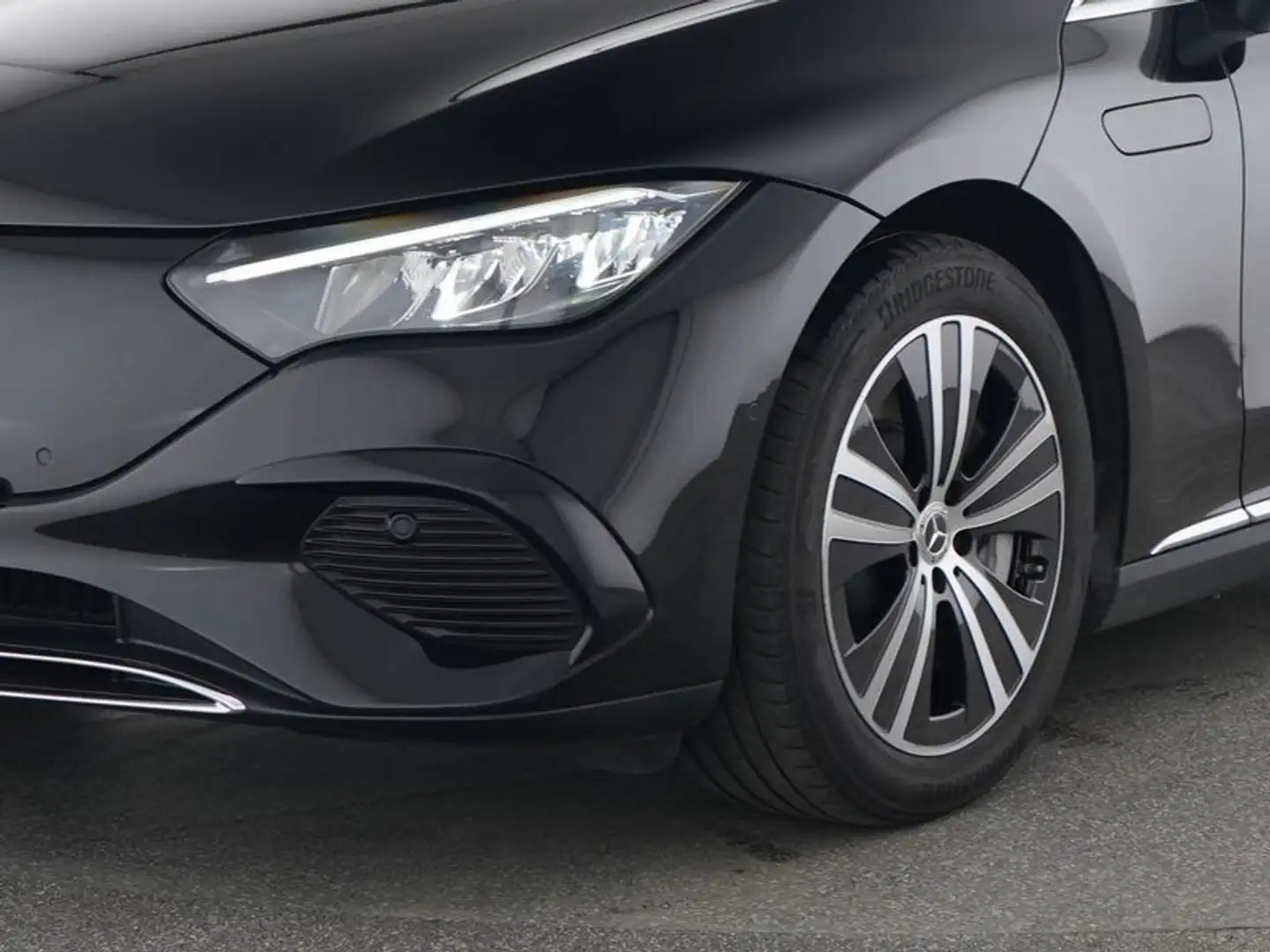 Mercedes-Benz EQE 300 Advanced Plus Paket+Memory+Wartungservic Schwarz - 2