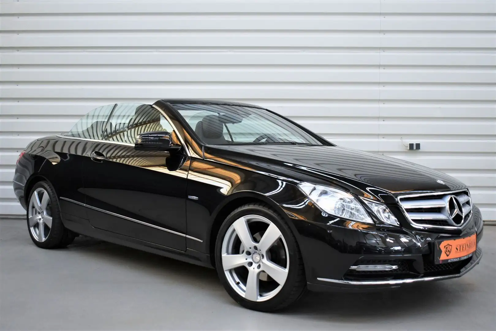 Mercedes-Benz E 250 E250 Avantgarde+Bi-Xenon+Navi+43.900KM+PDC+SHZ Noir - 1