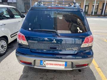 Outlander I 2003 2.0 16v Comfort 4wd GPL