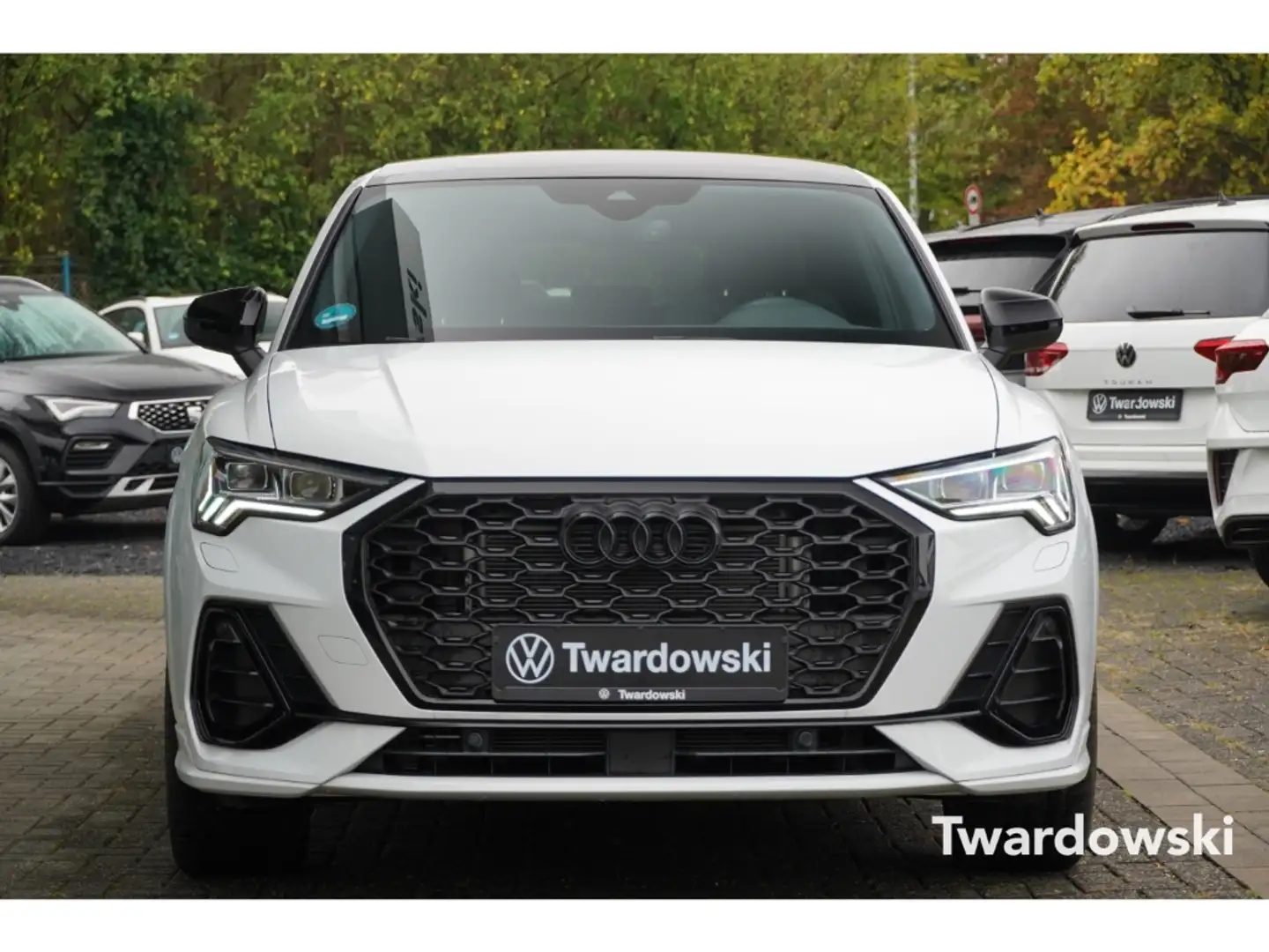 Audi Q3 Sportback S line Keyless Matrix Pano ACC Kamera Weiß - 2