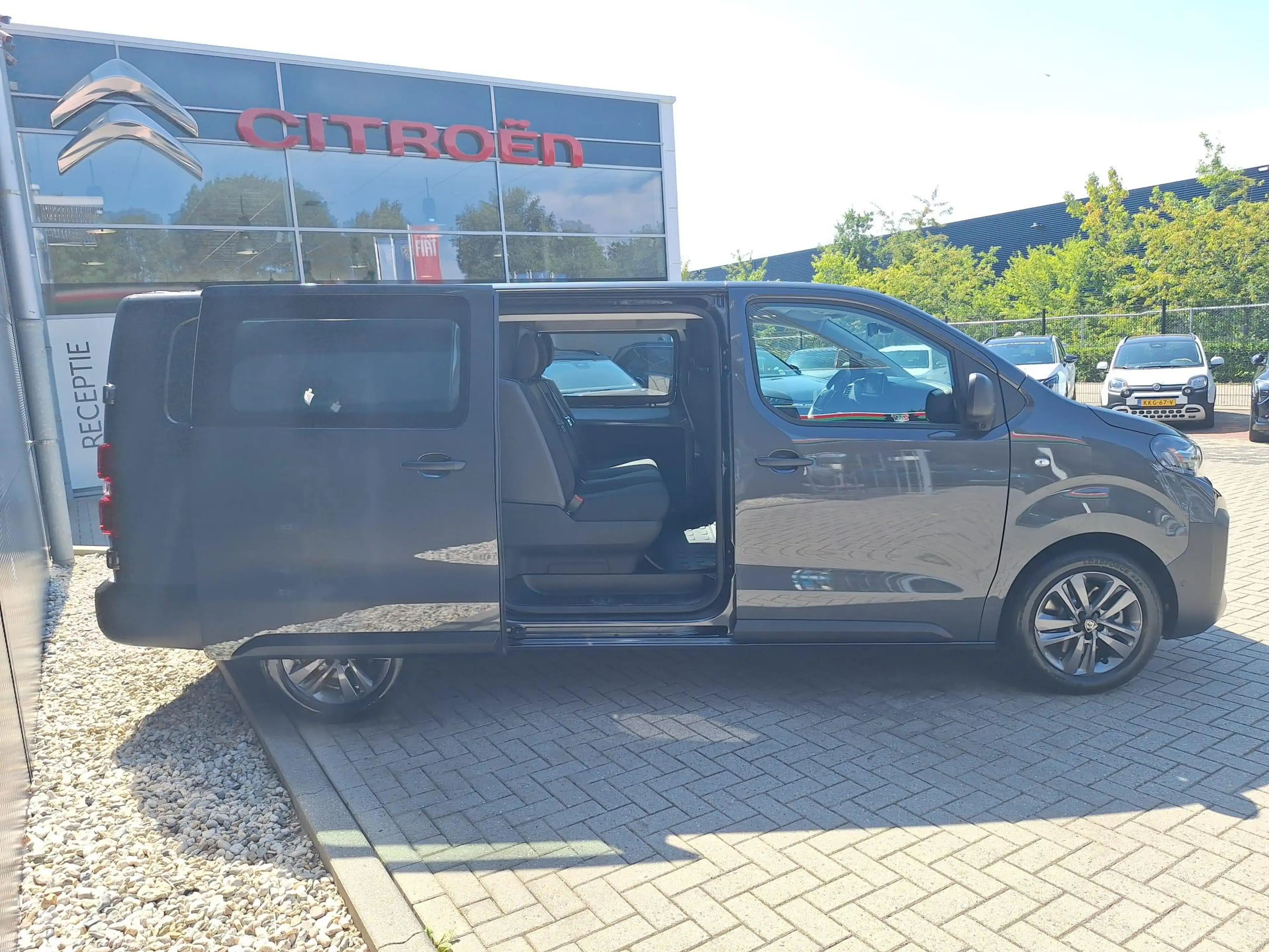 Peugeot Expert 2.2 BlueHDi 180 S&S EAT8 L3 DC | 6 persoons | Trek — photo 5