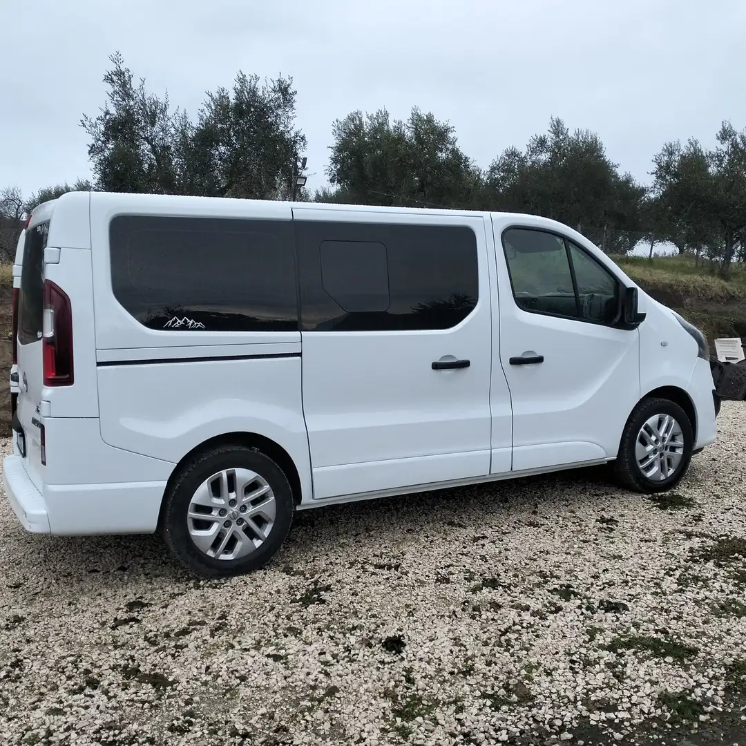 Opel Vivaro 9 posti passo corto eco flex biturbo - 1