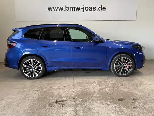 BMW X1 view 11