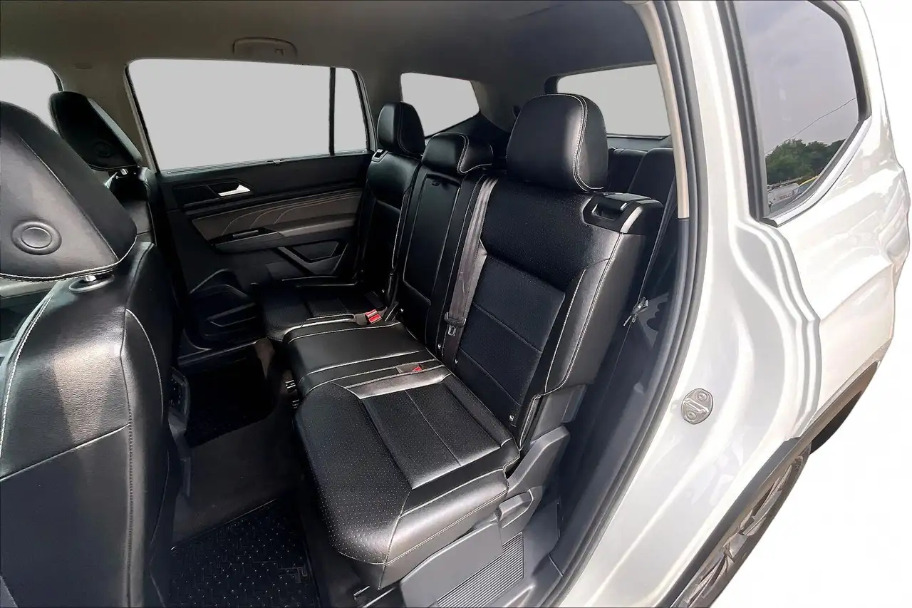 Volkswagen Atlas photo Volkswagen Atlas