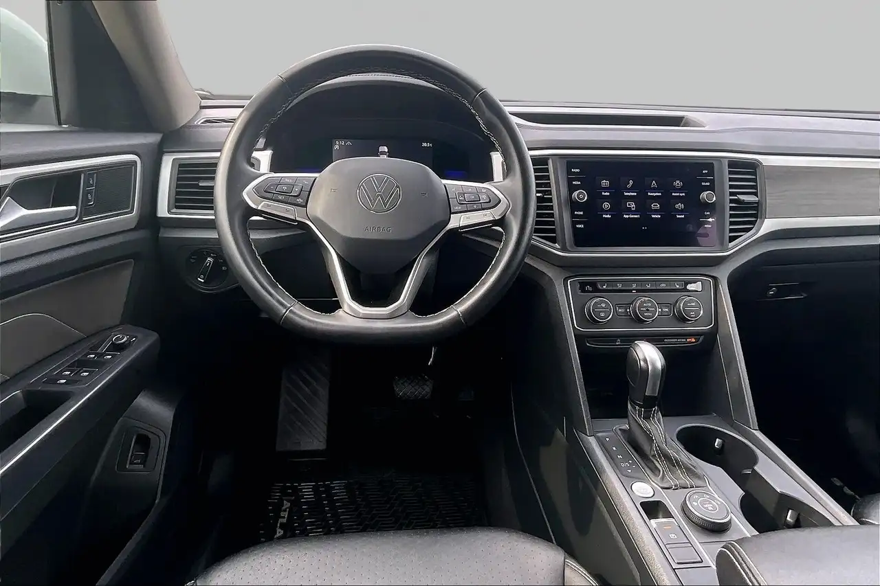 Volkswagen Atlas photo Volkswagen Atlas