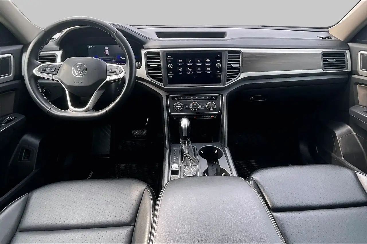 Volkswagen Atlas photo Volkswagen Atlas