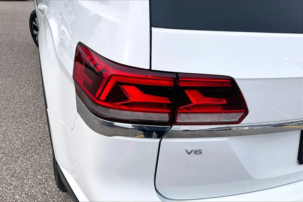 Volkswagen Atlas photo Volkswagen Atlas