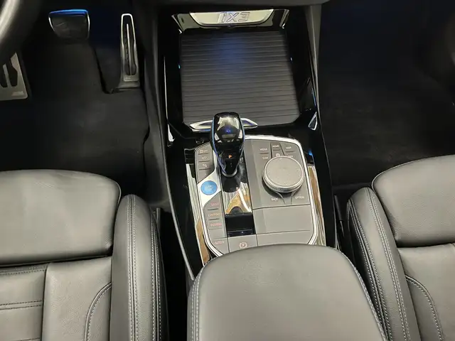 BMW Ix3 view 14