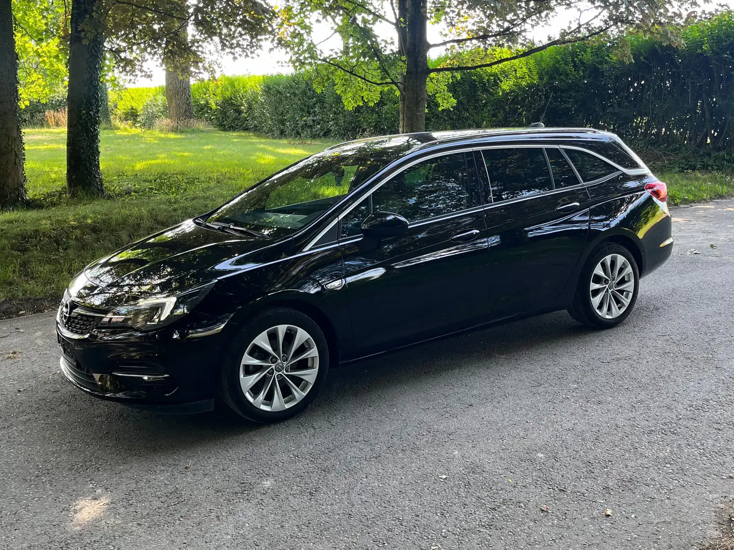 Opel Astra 1.5 CDTI 122CV Noir - 1