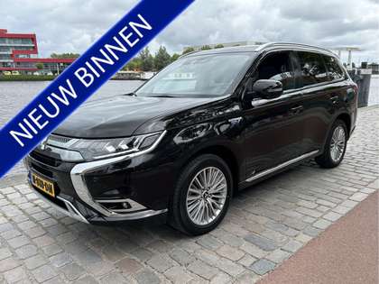 Mitsubishi Outlander 2.4 PHEV Pure+ meest complete uitvoering