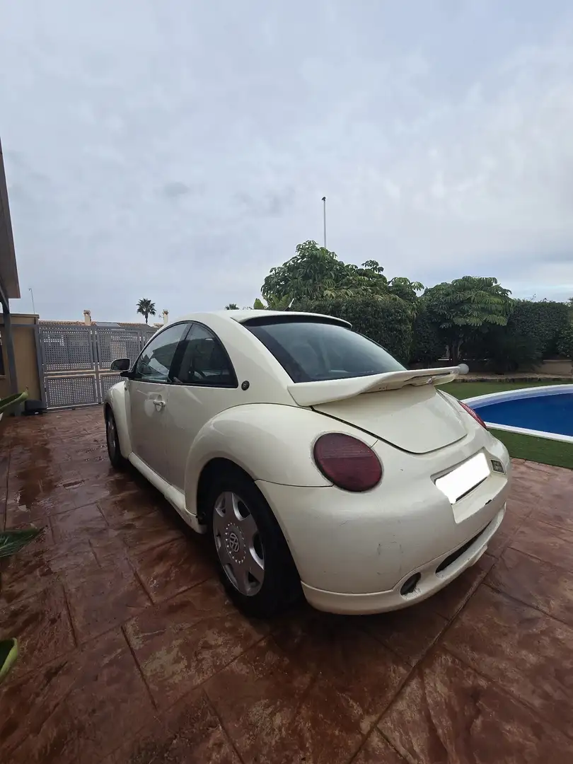 Volkswagen Beetle 1.9TDI - 2