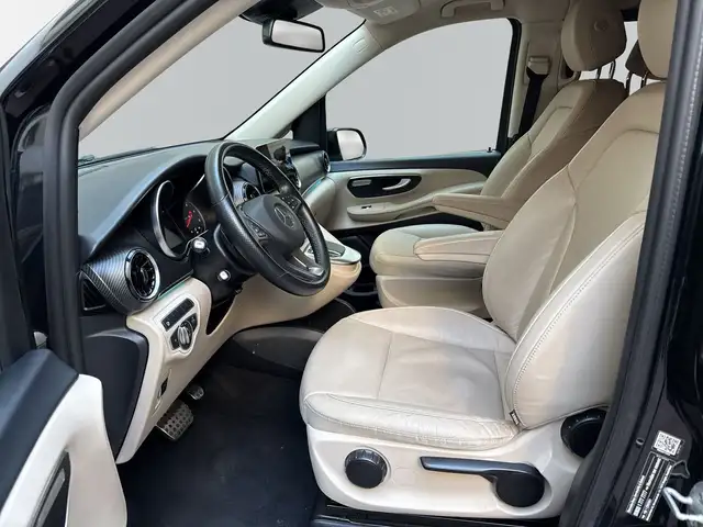 Mercedes-Benz 250 view 8