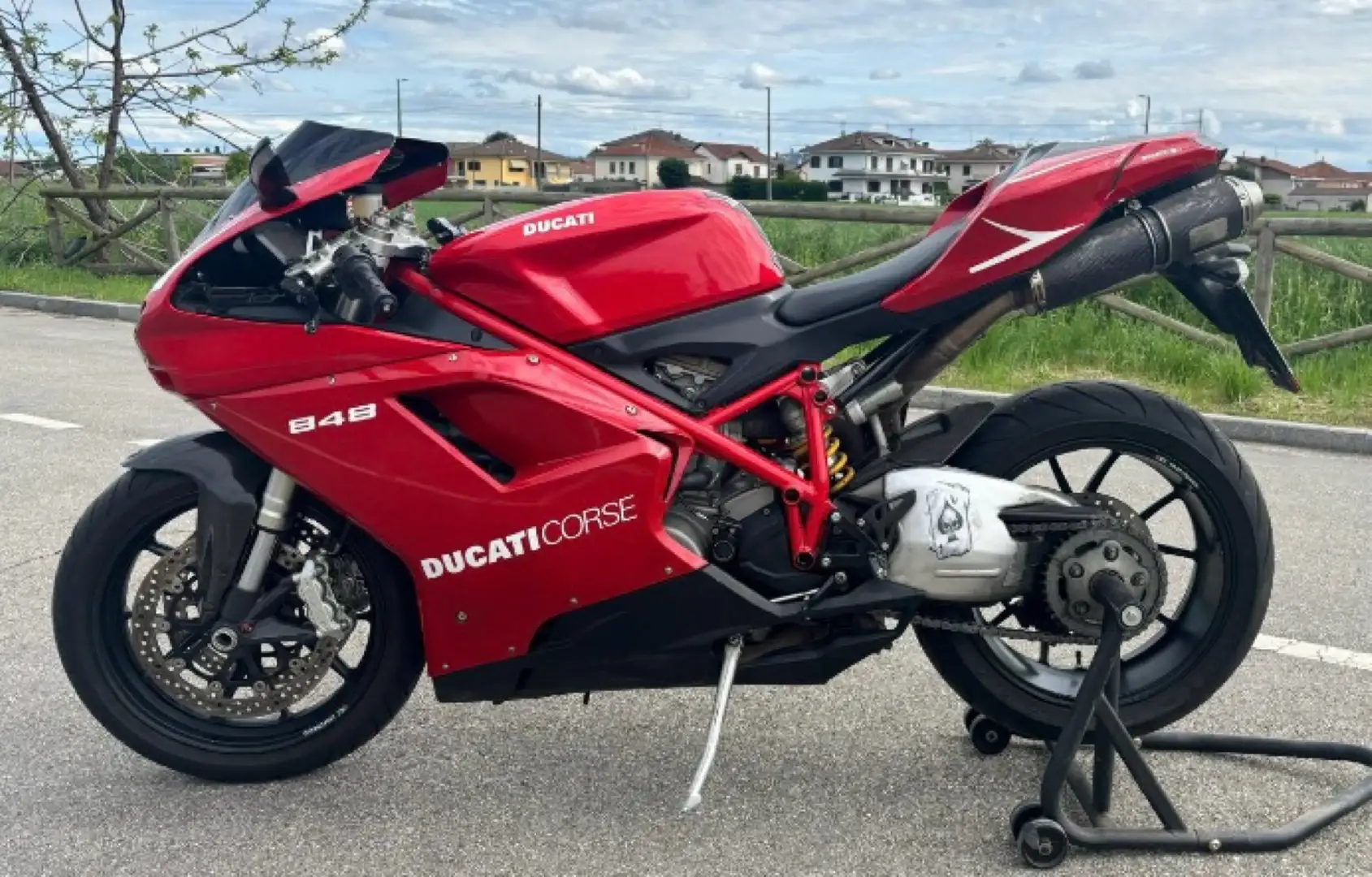 Ducati 848 base Rojo - 2