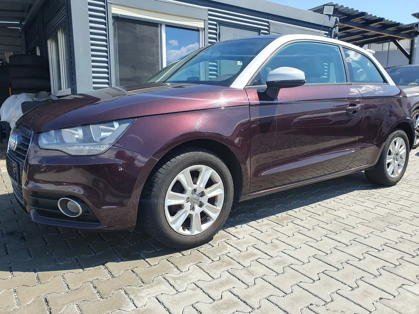 Audi A1 attraction Rouge - 2
