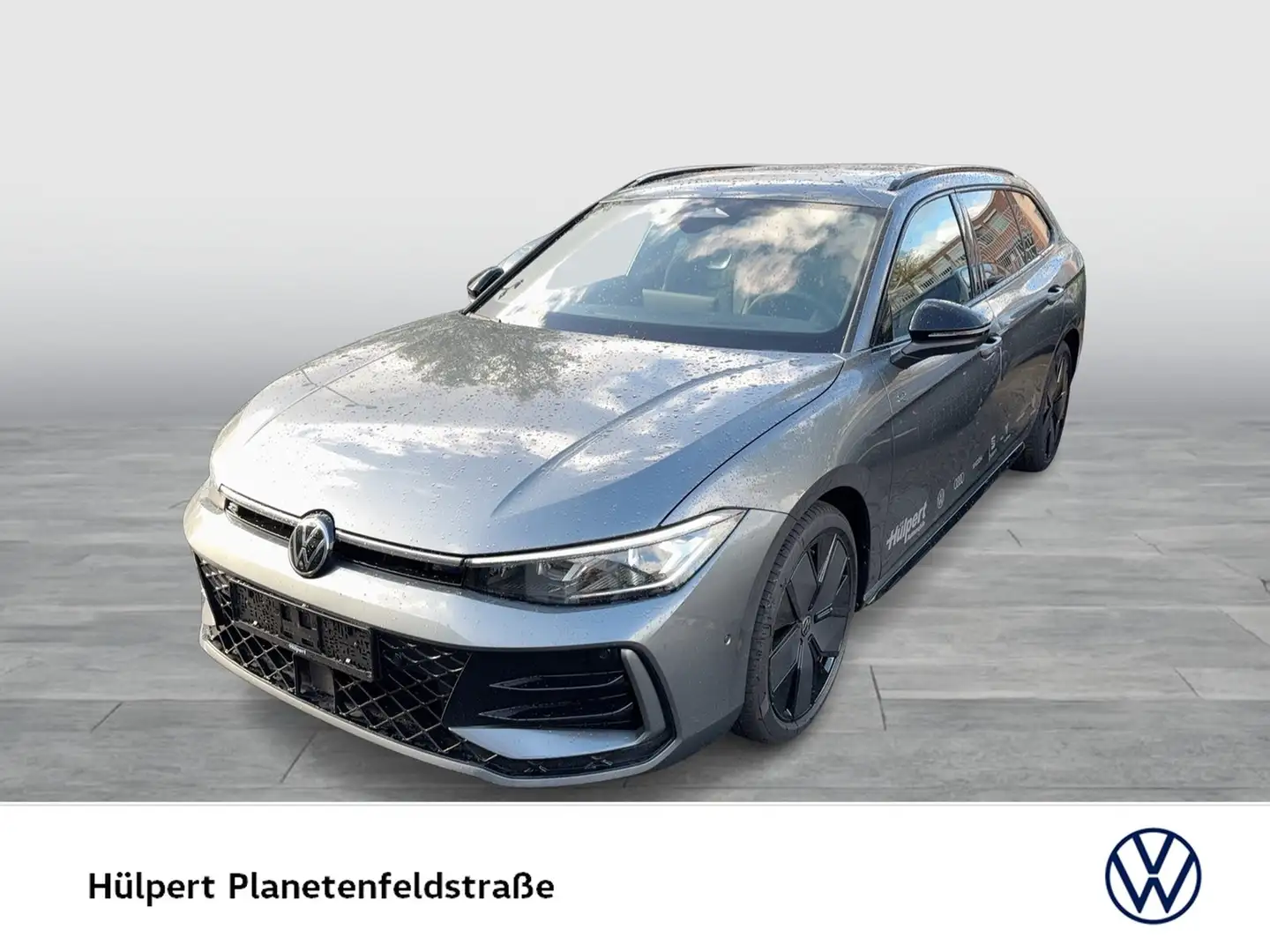 Volkswagen Passat Variant 2.0 R-LINE DSG PANO STANDHZG LM19 Grijs - 1