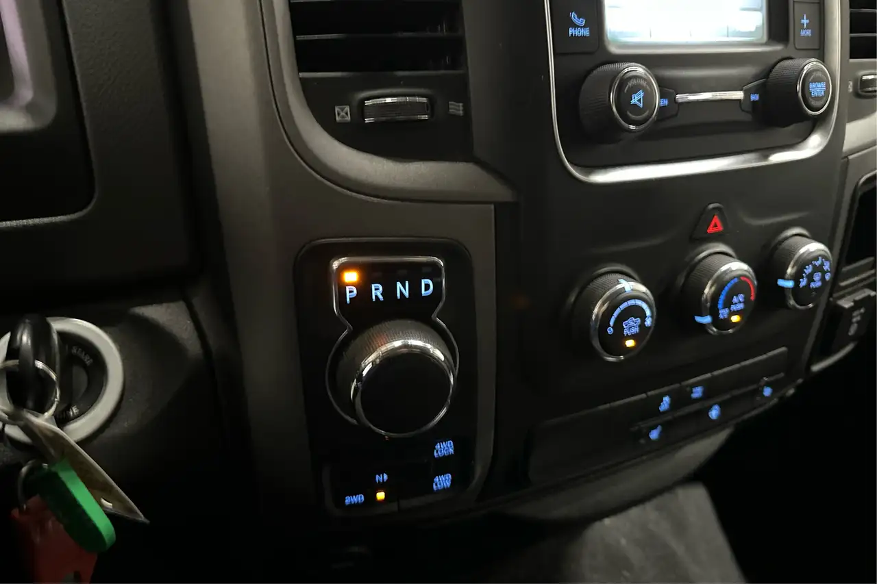 RAM 1500 снимка RAM 1500