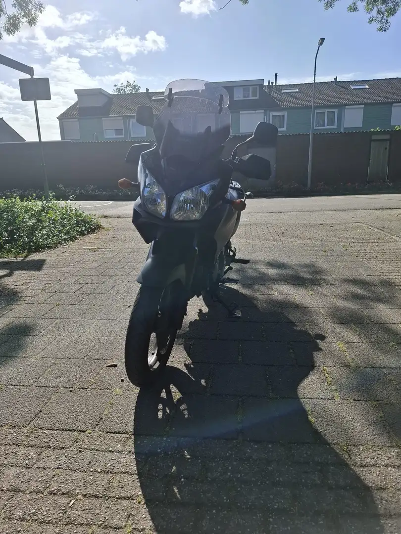 Suzuki V-Strom 650 crna - 2