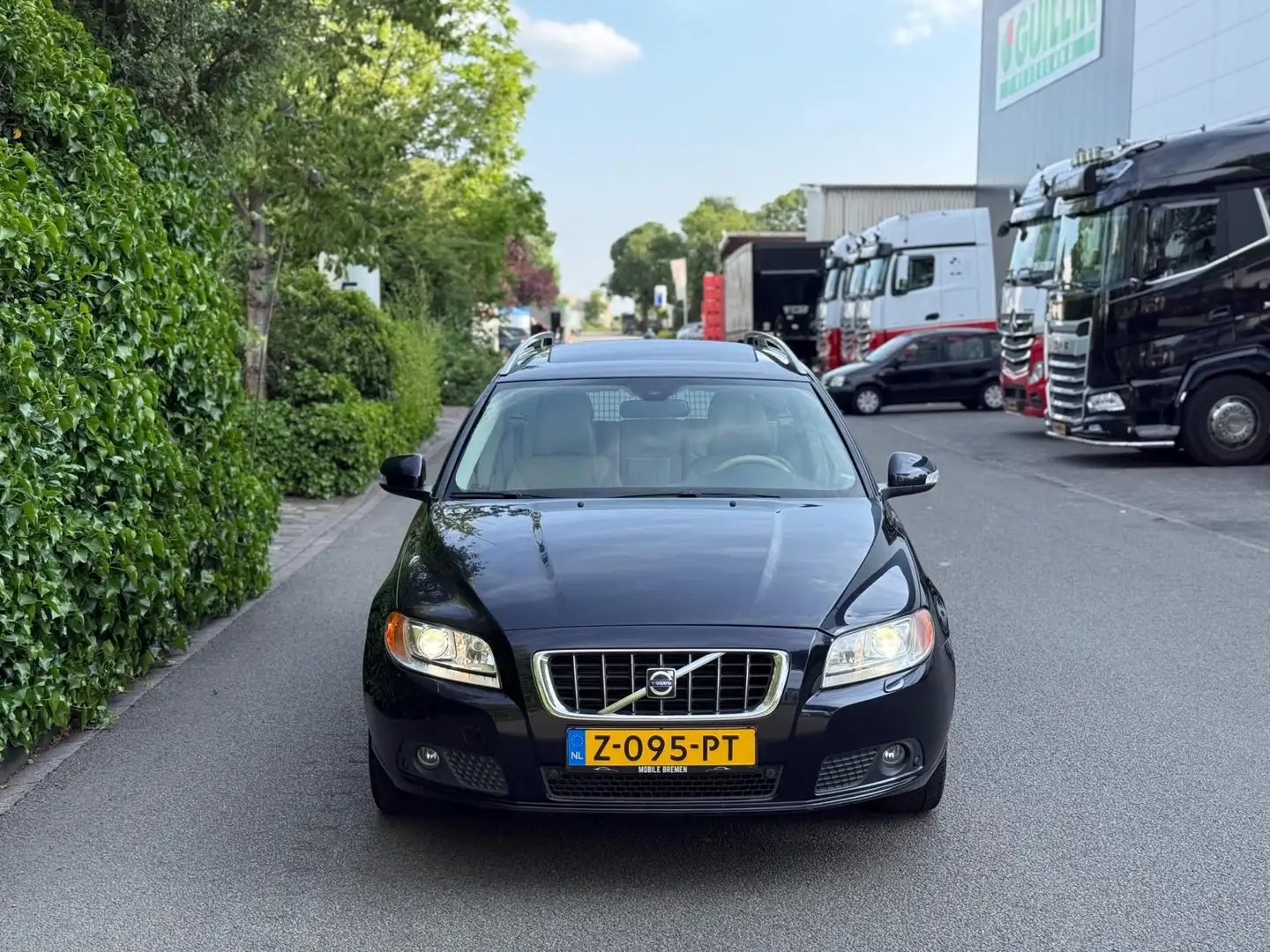 Volvo V70 2.5T AUTOMAAT XENON/LEDER/NAVIGATIE! NIEUWSTAAT! Bleu - 2
