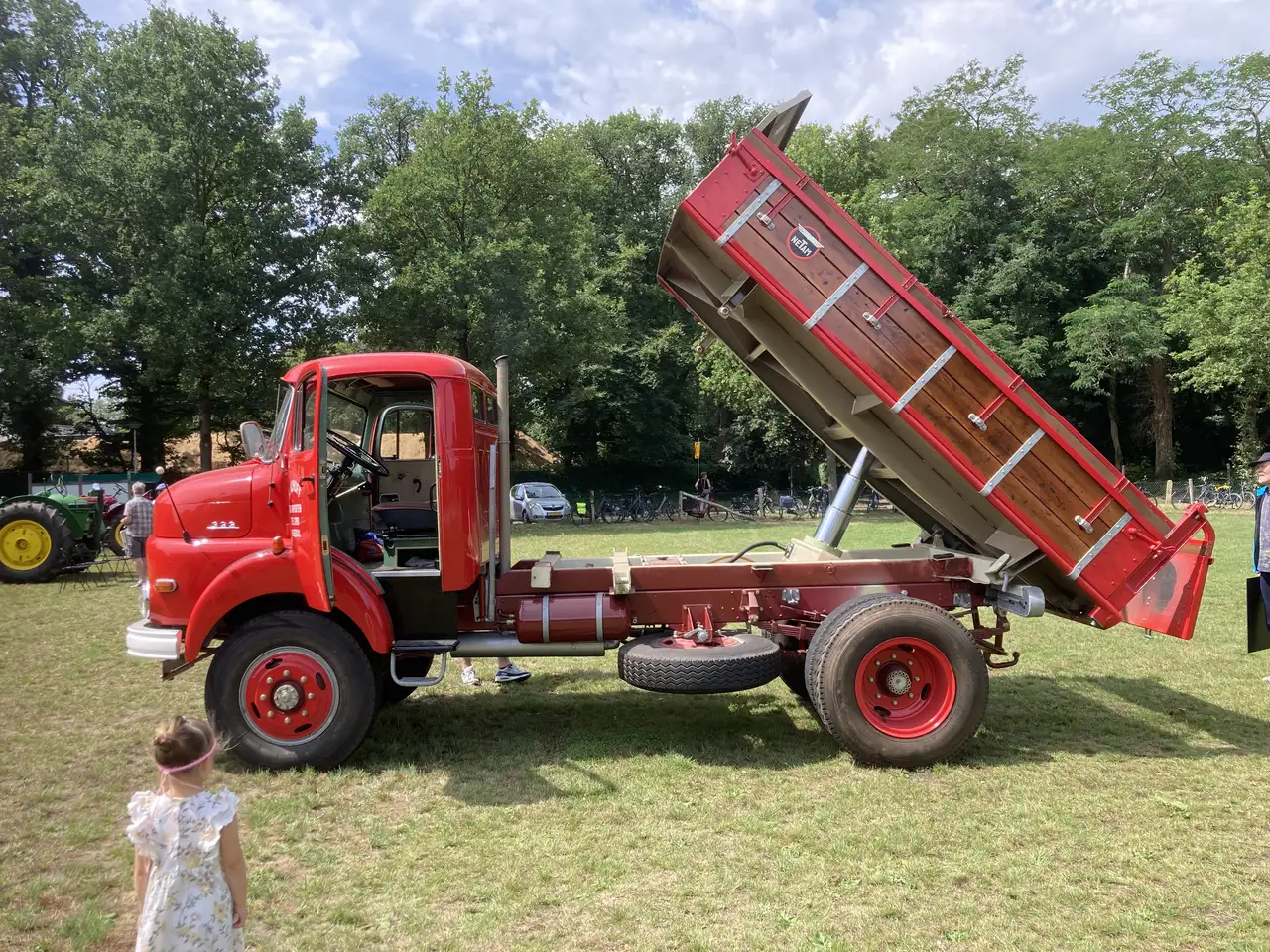 Mercedes-Benz 322 Kipper 4x4, foto 7