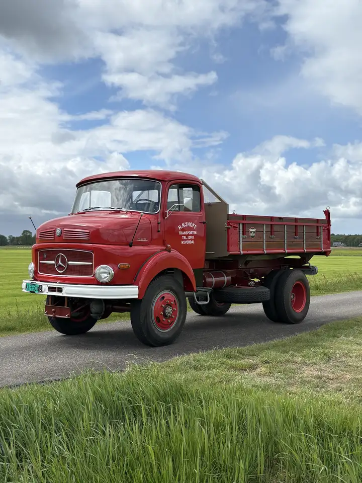 Mercedes-Benz 322 Kipper 4x4, foto 2
