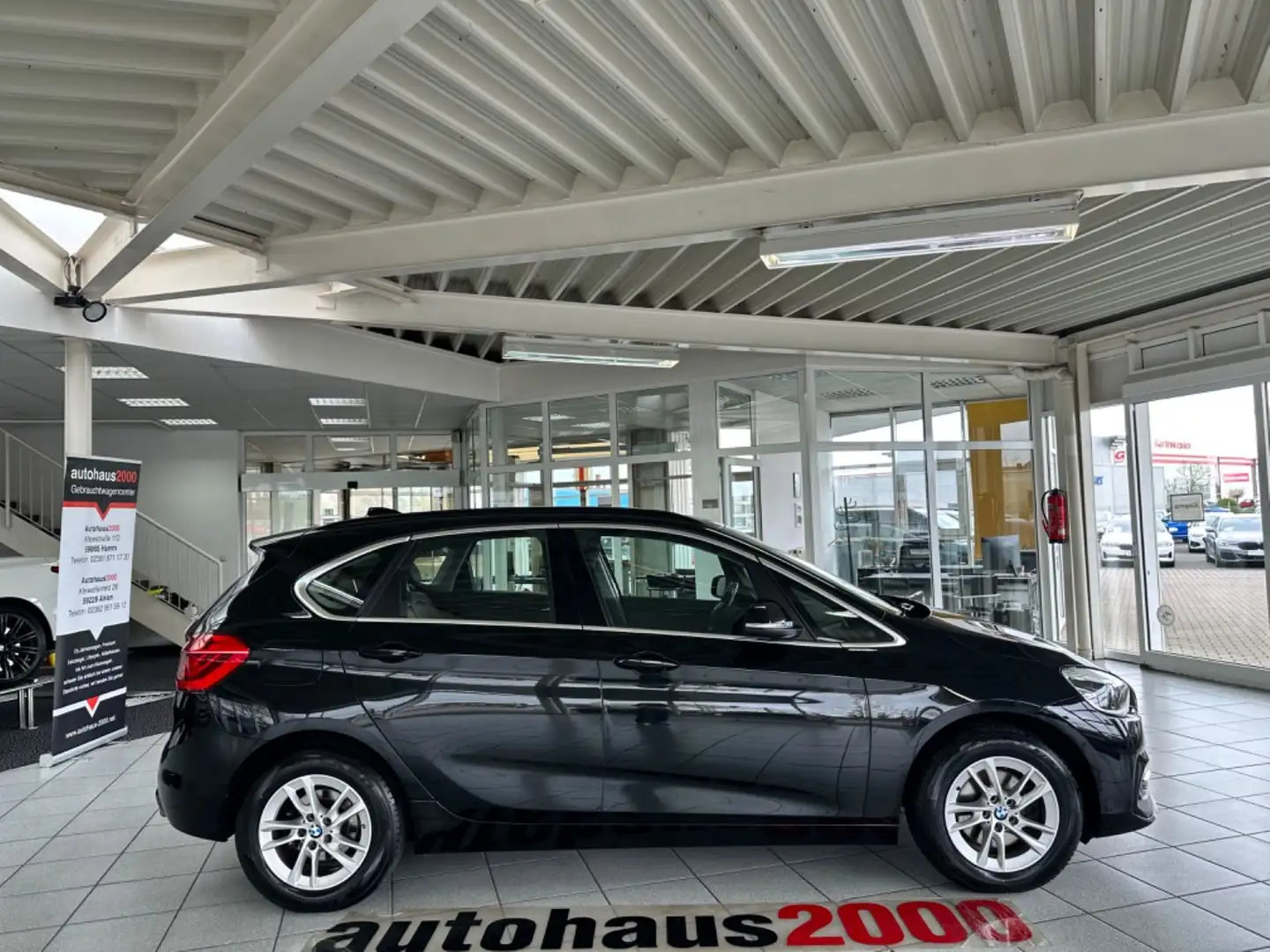BMW 218 Luxury Line LED/HUD/NAVI/HIFI Schwarz - 2