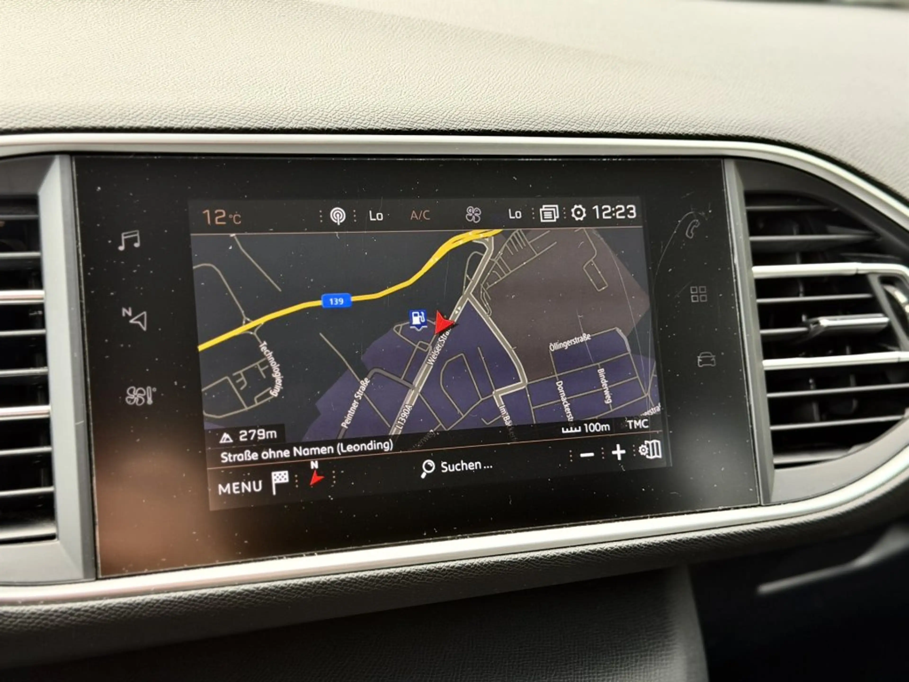 Peugeot 308 1,5 BlueHDI 100 Allure S&S — photo 15