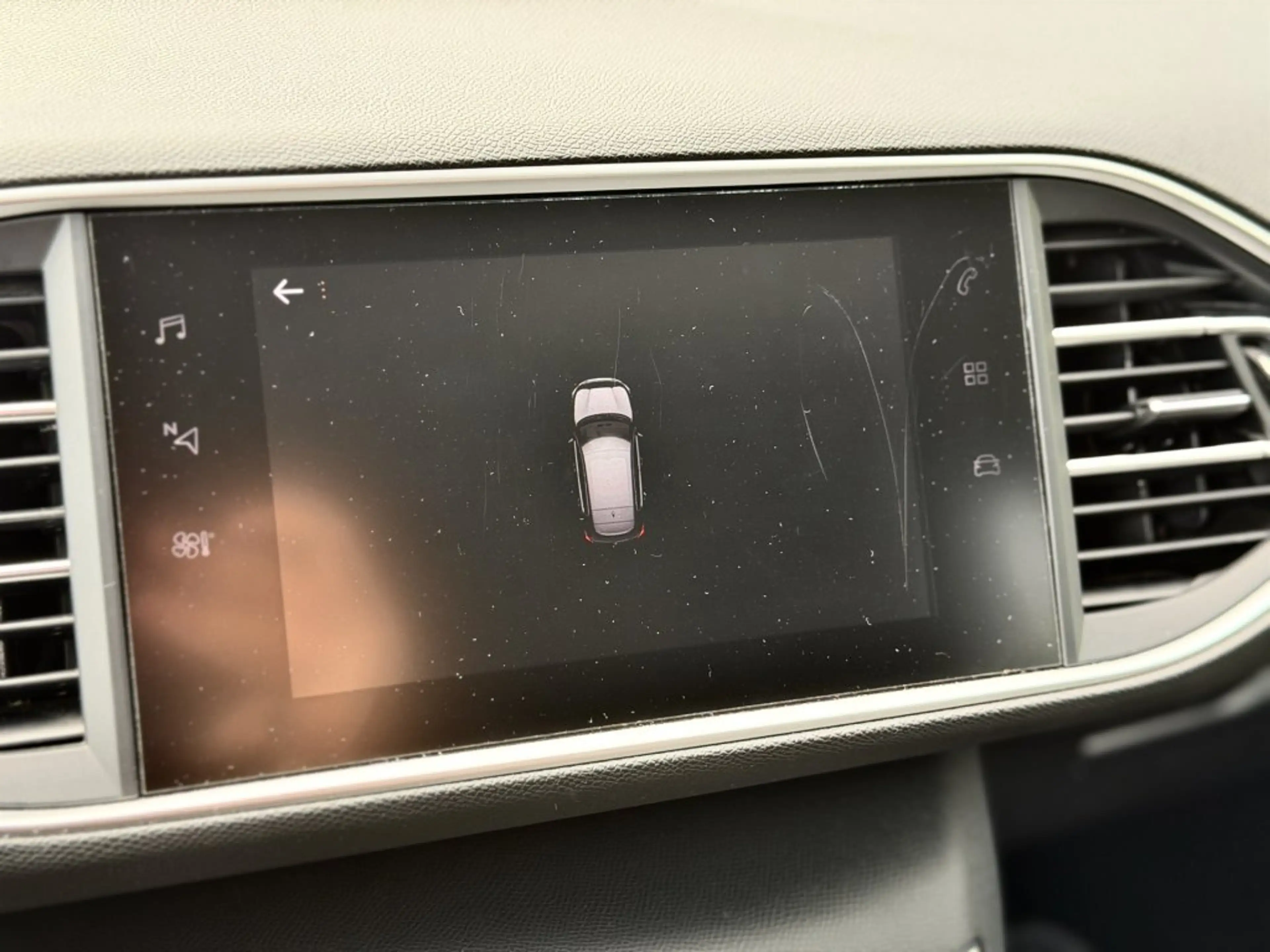 Peugeot 308 1,5 BlueHDI 100 Allure S&S — photo 14