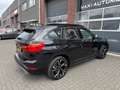 BMW X1 XDrive20i 192PK AUT High Executive LED Pano Navi H Zwart - thumbnail 7
