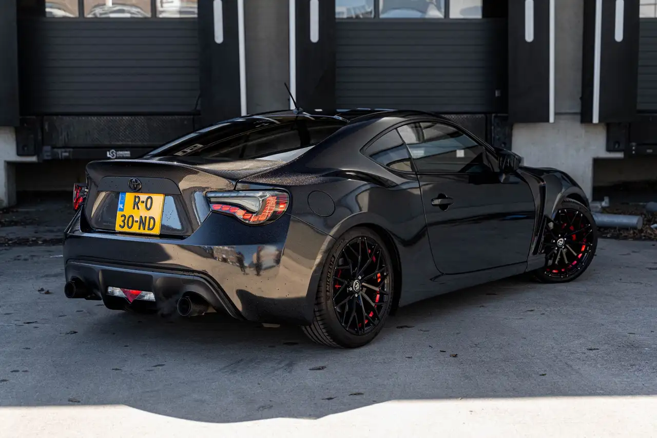 TOYOTA GT86 2.0 D-4S 250CH - FULL CARBON - MOTEUR REVISE - COVERING