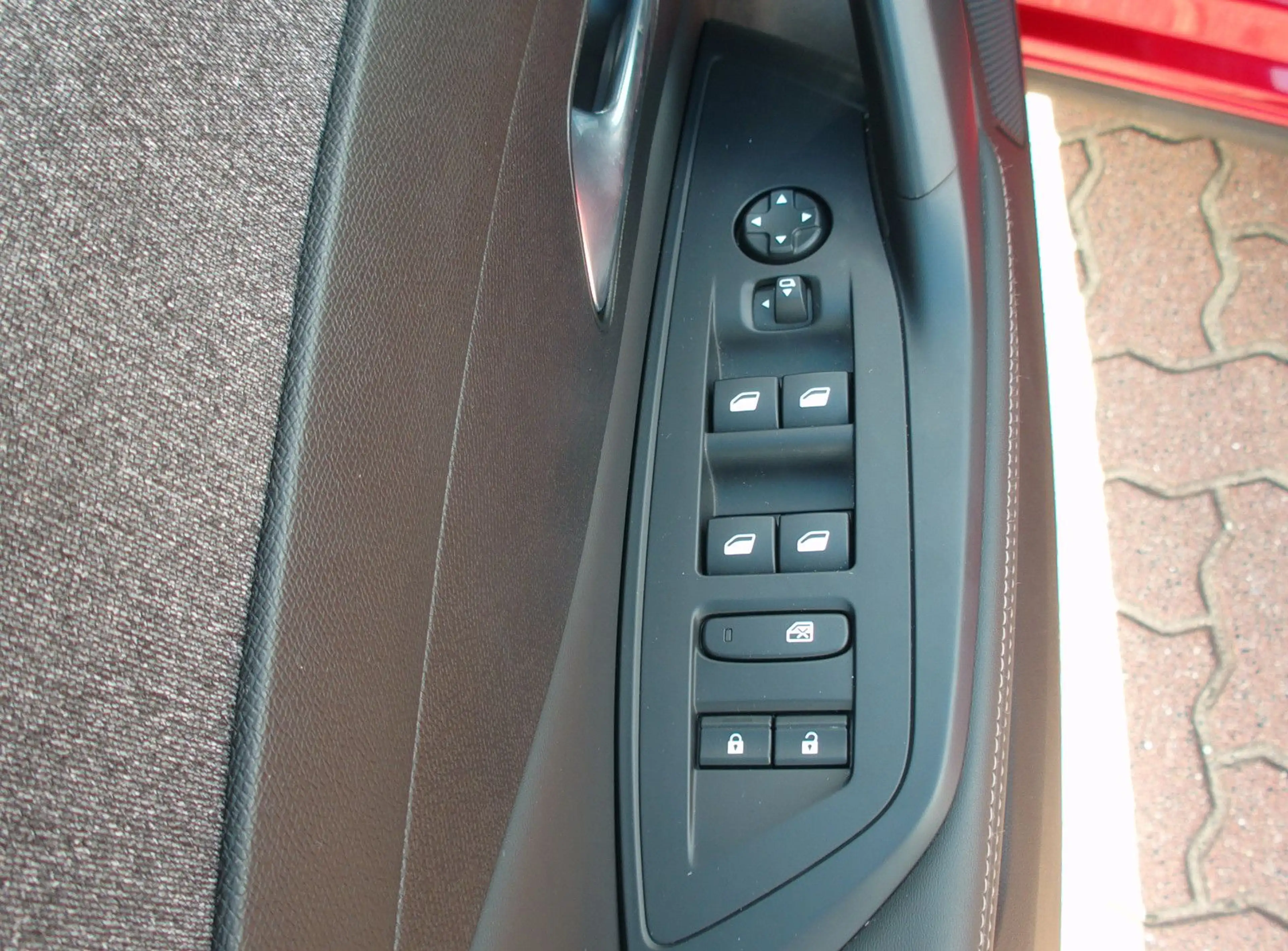 Peugeot 408 Allure.Teilleder.LED.Kamera.Navi.SHZ — photo 9