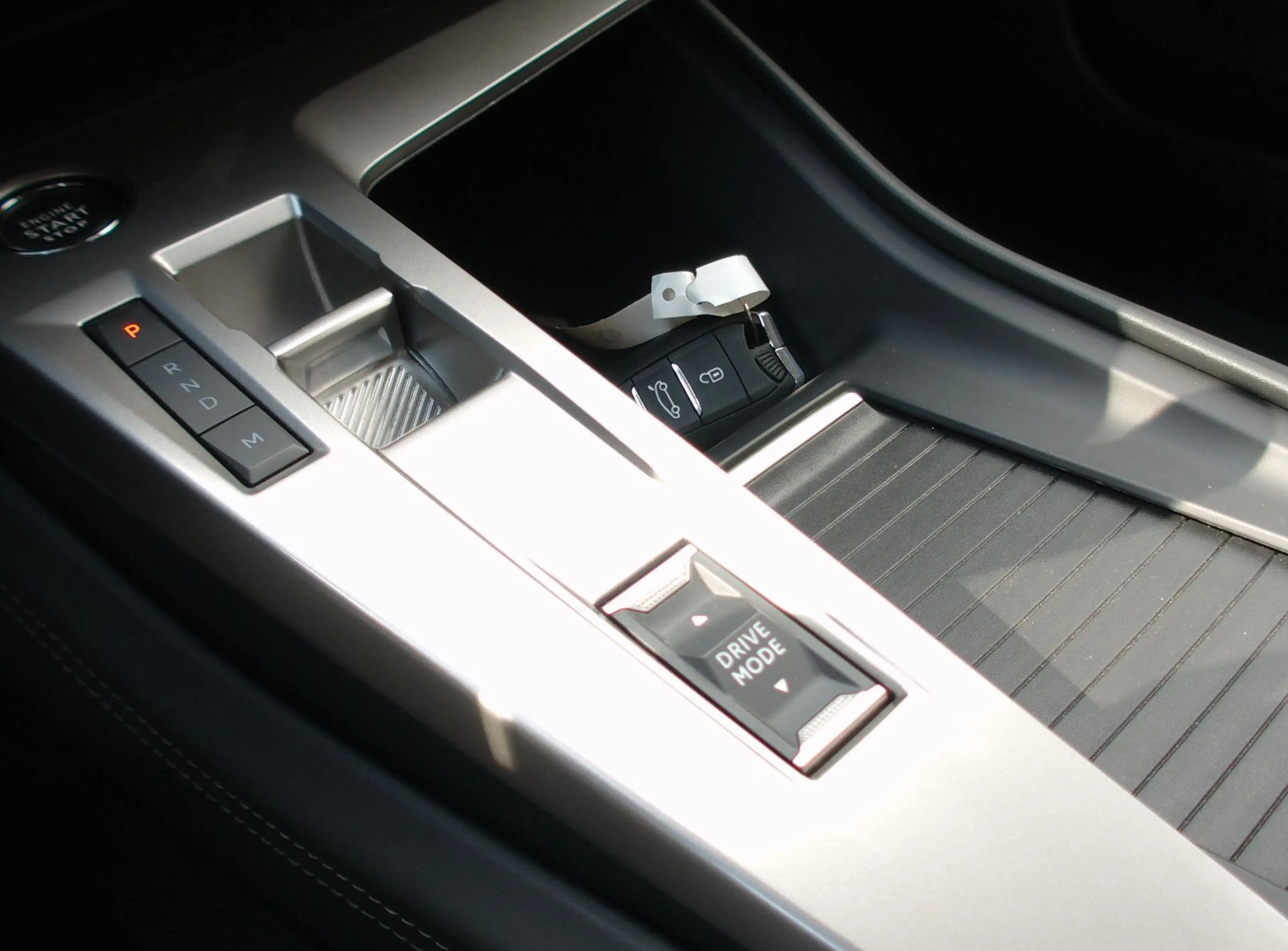 Peugeot 408 Allure.Teilleder.LED.Kamera.Navi.SHZ — photo 16