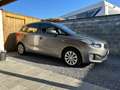 Kia Carens 1.6i Lounge Led Navigatie BT Pdc Slechts 22000km Beige - thumbnail 1