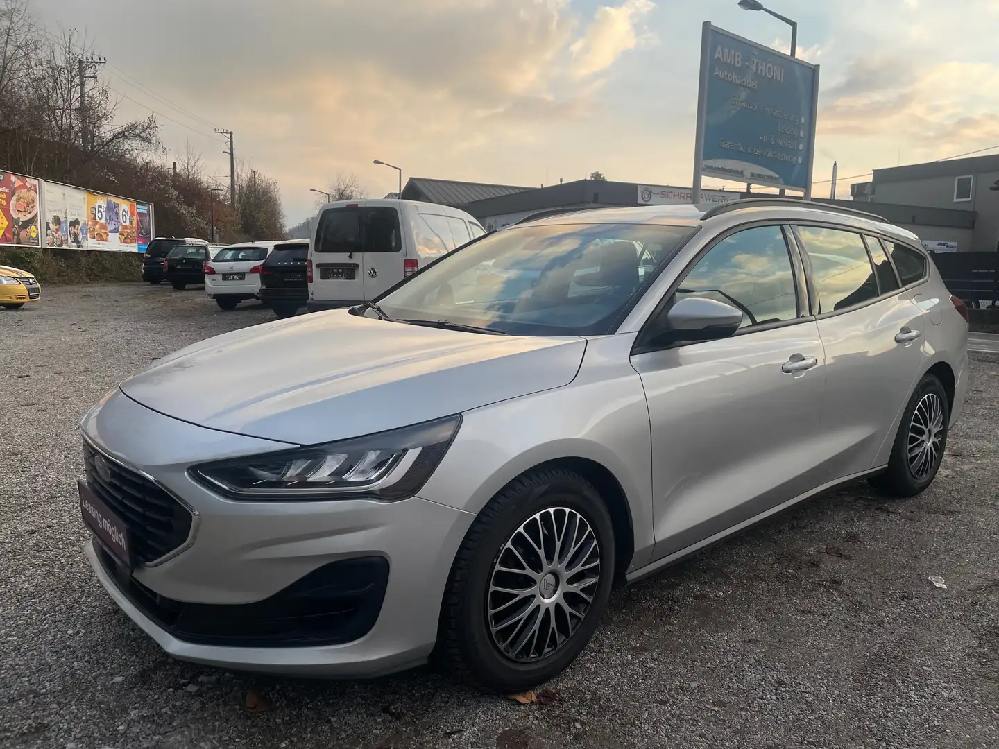 Ford Focus Neues Modell**, LED, Winterpaket, Tempomat,... Silber - 2