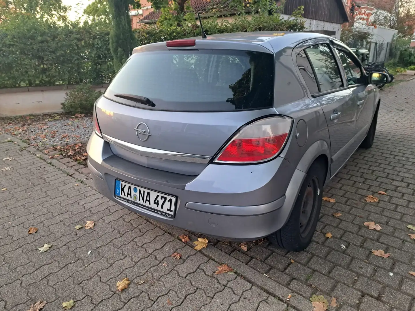 Opel Astra 1.2 - 2