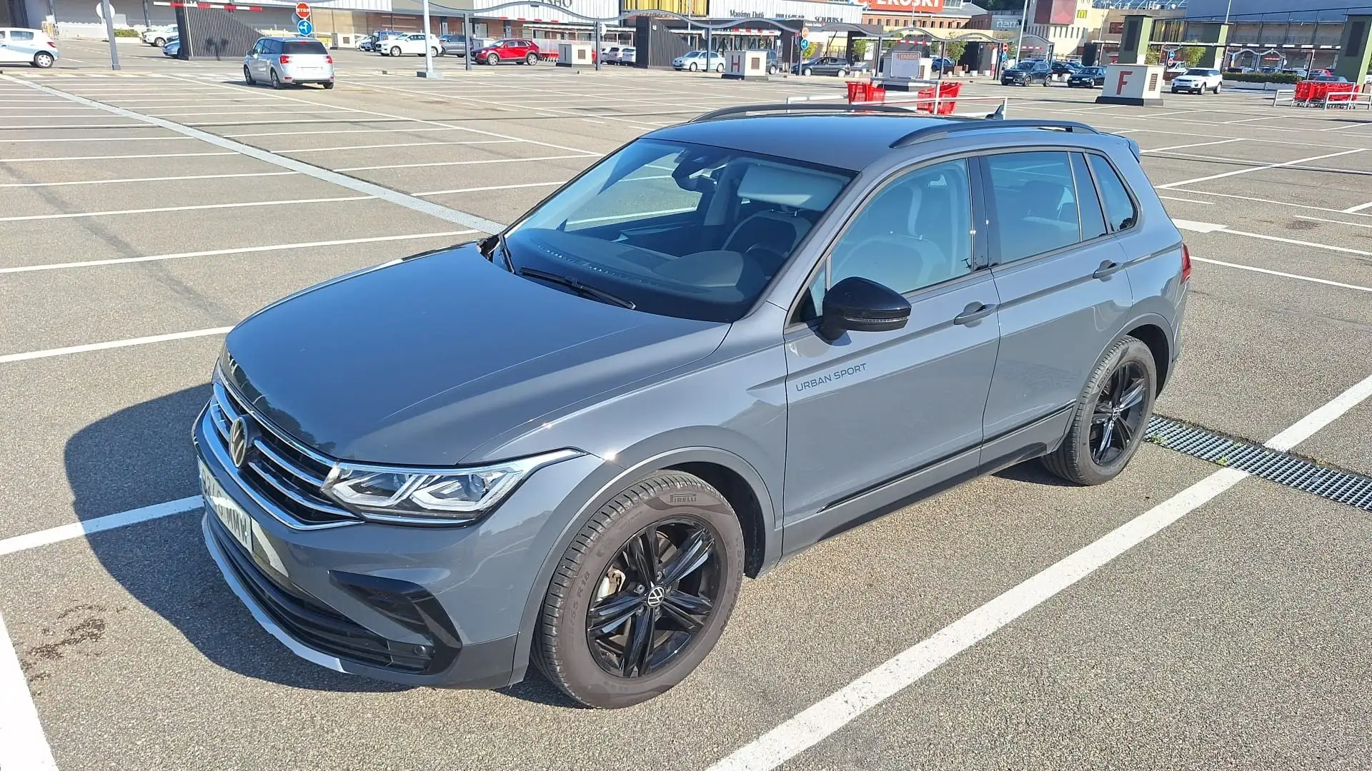 Volkswagen Tiguan 1.5 TSI Urban Sport 110kW - 1