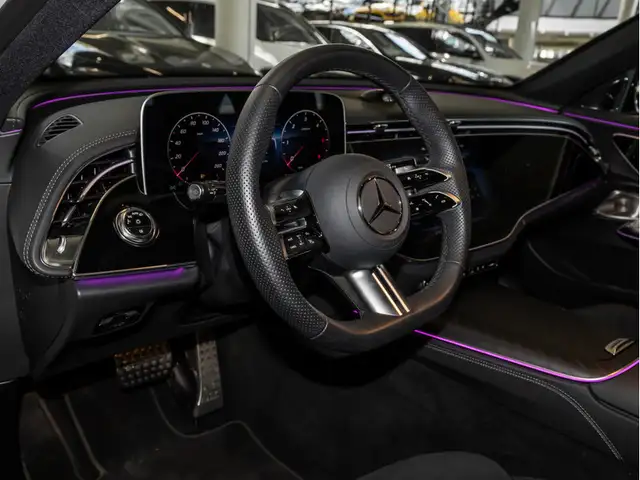 Mercedes-Benz 450 view 13