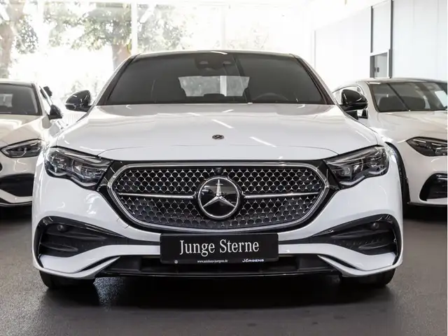 Mercedes-Benz 450 view 3