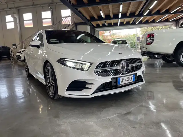 Mercedes-Benz A 180 A 180 d Automatic Premium